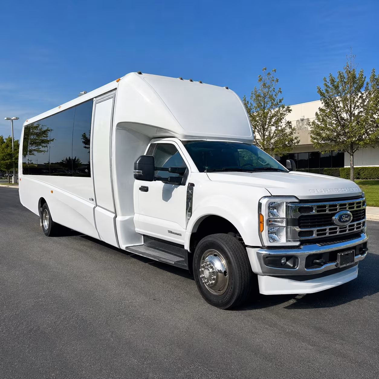 book group transportation for your next airport transfer 1
