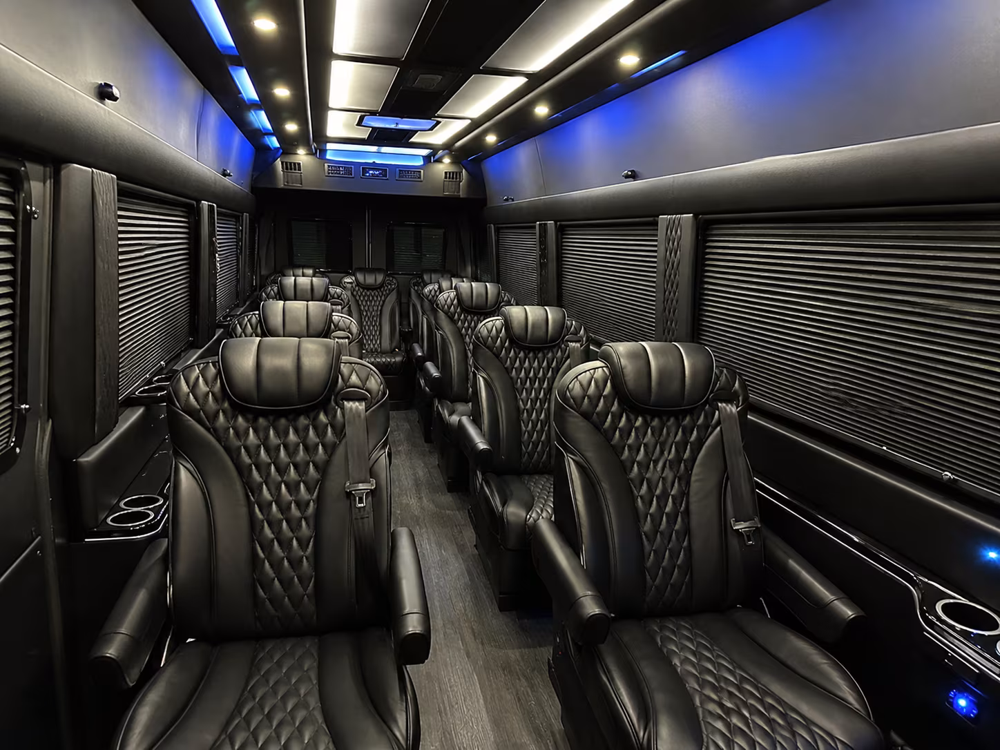 book group transportation for your next airport transfer 5